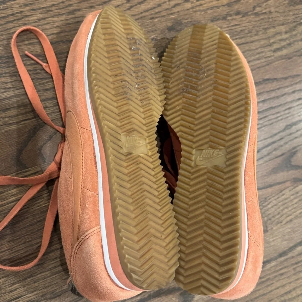 Nike classic Cortez ALC snakeskin blush 8.5